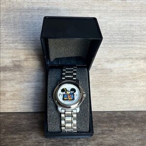 Disney  Channel Mens watch comes with Black and white  Box with Mickey Design